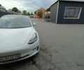 Білий Тесла Модель 3, об'ємом двигуна 0 л та пробігом 120 тис. км за 16900 $, фото 2 на Automoto.ua