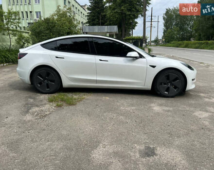 Белый Тесла Модель 3, объемом двигателя 0 л и пробегом 80 тыс. км за 17390 $, фото 5 на Automoto.ua