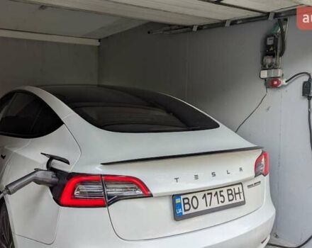 Белый Тесла Модель 3, объемом двигателя 0 л и пробегом 59 тыс. км за 22499 $, фото 10 на Automoto.ua