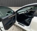 Белый Тесла Модель 3, объемом двигателя 0 л и пробегом 265 тыс. км за 13500 $, фото 14 на Automoto.ua