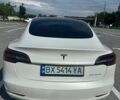 Білий Тесла Модель 3, об'ємом двигуна 0 л та пробігом 42 тис. км за 21000 $, фото 2 на Automoto.ua