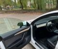 Белый Тесла Модель 3, объемом двигателя 0 л и пробегом 110 тыс. км за 18000 $, фото 24 на Automoto.ua
