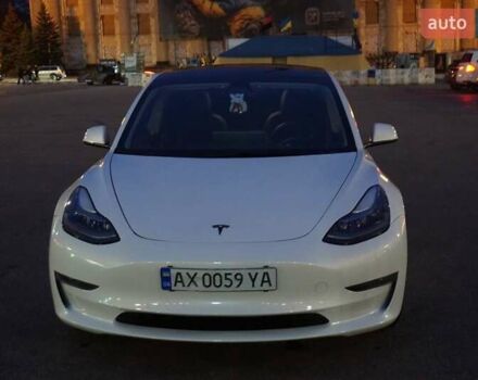 Белый Тесла Модель 3, объемом двигателя 0 л и пробегом 95 тыс. км за 18500 $, фото 5 на Automoto.ua