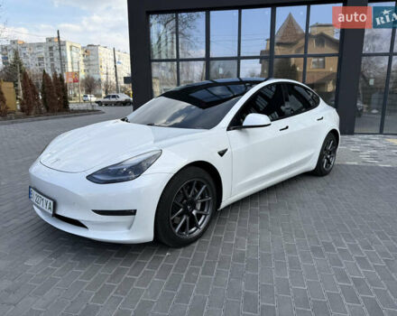 Белый Тесла Модель 3, объемом двигателя 0 л и пробегом 37 тыс. км за 19999 $, фото 11 на Automoto.ua