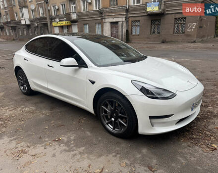 Белый Тесла Модель 3, объемом двигателя 0 л и пробегом 67 тыс. км за 23000 $, фото 7 на Automoto.ua