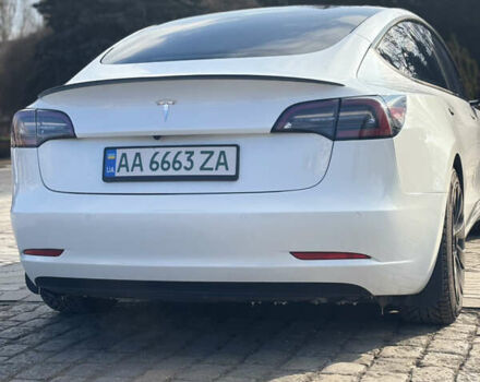 Білий Тесла Модель 3, об'ємом двигуна 0 л та пробігом 106 тис. км за 18900 $, фото 31 на Automoto.ua