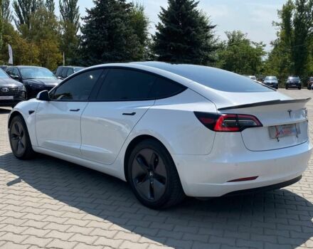 Белый Тесла Модель 3, объемом двигателя 5.5 л и пробегом 186 тыс. км за 15500 $, фото 4 на Automoto.ua