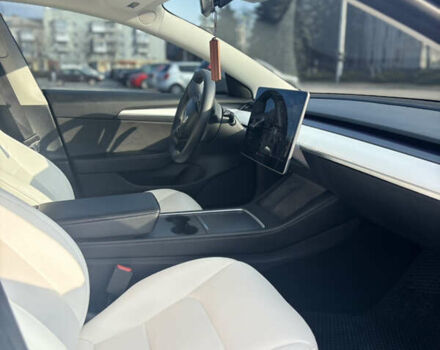 Білий Тесла Модель 3, об'ємом двигуна 0 л та пробігом 106 тис. км за 18900 $, фото 36 на Automoto.ua