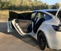 Білий Тесла Модель 3, об'ємом двигуна 0 л та пробігом 90 тис. км за 22927 $, фото 23 на Automoto.ua