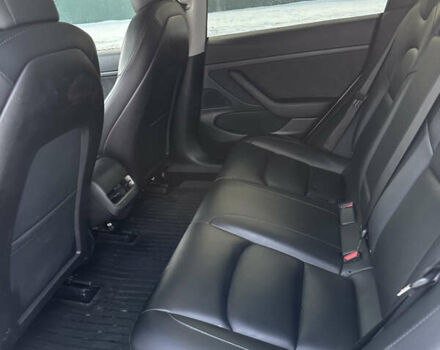 Білий Тесла Модель 3, об'ємом двигуна 0 л та пробігом 110 тис. км за 18900 $, фото 14 на Automoto.ua