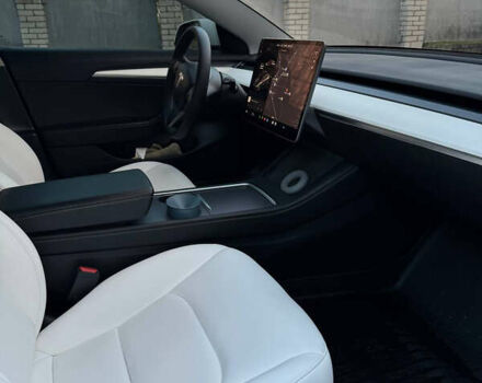 Белый Тесла Модель 3, объемом двигателя 0 л и пробегом 89 тыс. км за 21000 $, фото 1 на Automoto.ua