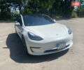 Білий Тесла Модель 3, об'ємом двигуна 0 л та пробігом 44 тис. км за 18500 $, фото 3 на Automoto.ua