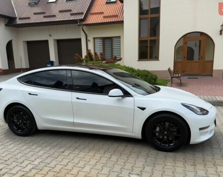 Білий Тесла Модель 3, об'ємом двигуна 0 л та пробігом 6 тис. км за 21300 $, фото 4 на Automoto.ua