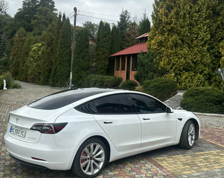 Білий Тесла Модель 3, об'ємом двигуна 0 л та пробігом 82 тис. км за 24000 $, фото 3 на Automoto.ua