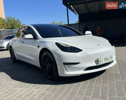 Белый Тесла Модель 3, объемом двигателя 0 л и пробегом 39 тыс. км за 20200 $, фото 20 на Automoto.ua