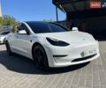Белый Тесла Модель 3, объемом двигателя 0 л и пробегом 39 тыс. км за 20200 $, фото 20 на Automoto.ua