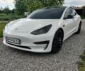 Белый Тесла Модель 3, объемом двигателя 0 л и пробегом 119 тыс. км за 22800 $, фото 3 на Automoto.ua