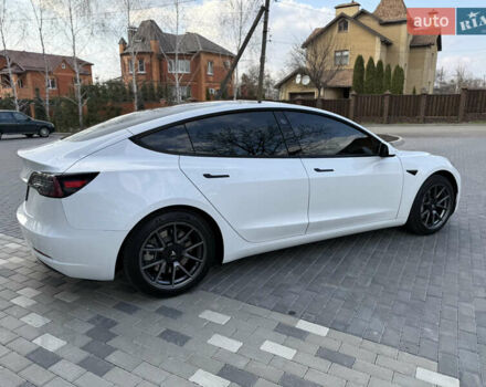 Белый Тесла Модель 3, объемом двигателя 0 л и пробегом 37 тыс. км за 19999 $, фото 54 на Automoto.ua