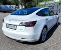 Белый Тесла Модель 3, объемом двигателя 0 л и пробегом 142 тыс. км за 21387 $, фото 5 на Automoto.ua
