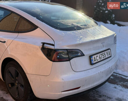 Белый Тесла Модель 3, объемом двигателя 0 л и пробегом 77 тыс. км за 14300 $, фото 3 на Automoto.ua