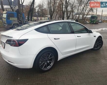 Білий Тесла Модель 3, об'ємом двигуна 0 л та пробігом 79 тис. км за 16200 $, фото 7 на Automoto.ua