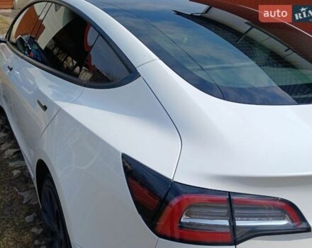 Білий Тесла Модель 3, об'ємом двигуна 0 л та пробігом 84 тис. км за 23000 $, фото 5 на Automoto.ua