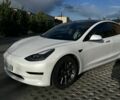 Белый Тесла Модель 3, объемом двигателя 0 л и пробегом 64 тыс. км за 20500 $, фото 1 на Automoto.ua