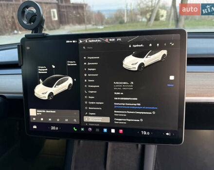 Білий Тесла Модель 3, об'ємом двигуна 0 л та пробігом 76 тис. км за 21500 $, фото 19 на Automoto.ua