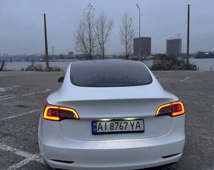 Белый Тесла Модель 3, объемом двигателя 0 л и пробегом 60 тыс. км за 18000 $, фото 3 на Automoto.ua