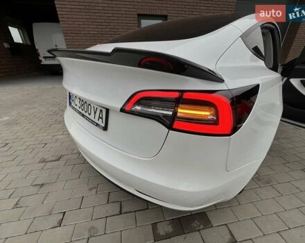 Белый Тесла Модель 3, объемом двигателя 0 л и пробегом 74 тыс. км за 21999 $, фото 13 на Automoto.ua