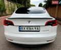 Білий Тесла Модель 3, об'ємом двигуна 0 л та пробігом 90 тис. км за 19700 $, фото 11 на Automoto.ua