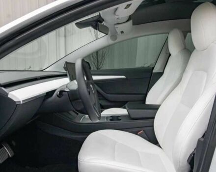 Белый Тесла Модель 3, объемом двигателя 0 л и пробегом 66 тыс. км за 14100 $, фото 13 на Automoto.ua
