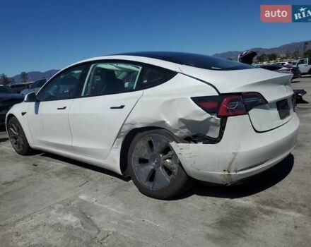 Білий Тесла Модель 3, об'ємом двигуна 0 л та пробігом 73 тис. км за 16700 $, фото 3 на Automoto.ua