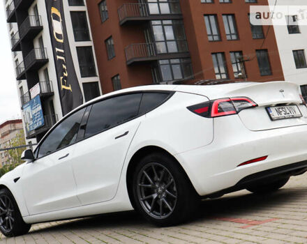 Белый Тесла Модель 3, объемом двигателя 0 л и пробегом 35 тыс. км за 21000 $, фото 29 на Automoto.ua