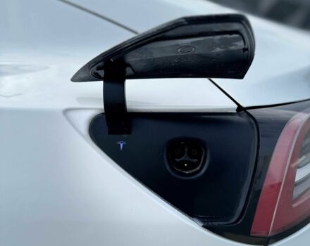 Тесла Модель 3 2021 у Луцьку на Automoto.ua Білий Тесла Модель 3, об'ємом двигуна 0 л та пробігом 170 тис. км за 18500 $, фото 23 на Automoto.ua