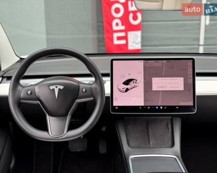 Белый Тесла Модель 3, объемом двигателя 0 л и пробегом 85 тыс. км за 19000 $, фото 17 на Automoto.ua