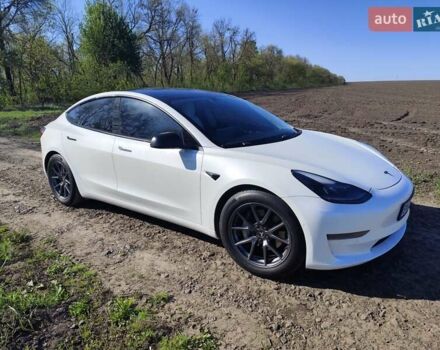 Білий Тесла Модель 3, об'ємом двигуна 0 л та пробігом 68 тис. км за 19200 $, фото 8 на Automoto.ua