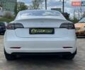 Белый Тесла Модель 3, объемом двигателя 0 л и пробегом 126 тыс. км за 21300 $, фото 5 на Automoto.ua