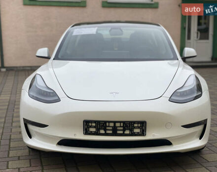 Белый Тесла Модель 3, объемом двигателя 0 л и пробегом 34 тыс. км за 18000 $, фото 14 на Automoto.ua