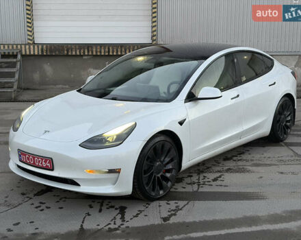 Белый Тесла Модель 3, объемом двигателя 0 л и пробегом 92 тыс. км за 21900 $, фото 2 на Automoto.ua