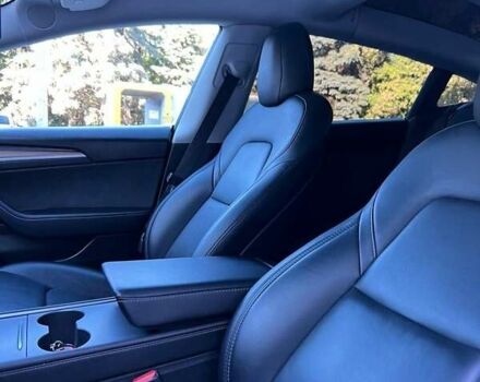 Белый Тесла Модель 3, объемом двигателя 0 л и пробегом 90 тыс. км за 18000 $, фото 3 на Automoto.ua