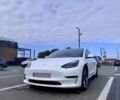 Тесла Модель 3 2021 в Луцке на Automoto.ua Белый Тесла Модель 3, объемом двигателя 0 л и пробегом 170 тыс. км за 18500 $, фото 3 на Automoto.ua