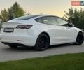 Белый Тесла Модель 3, объемом двигателя 0 л и пробегом 66 тыс. км за 18500 $, фото 2 на Automoto.ua