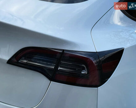 Белый Тесла Модель 3, объемом двигателя 0 л и пробегом 37 тыс. км за 19999 $, фото 145 на Automoto.ua