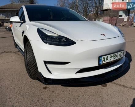 Белый Тесла Модель 3, объемом двигателя 0 л и пробегом 82 тыс. км за 19999 $, фото 2 на Automoto.ua