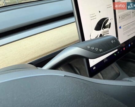 Белый Тесла Модель 3, объемом двигателя 0 л и пробегом 37 тыс. км за 19999 $, фото 109 на Automoto.ua