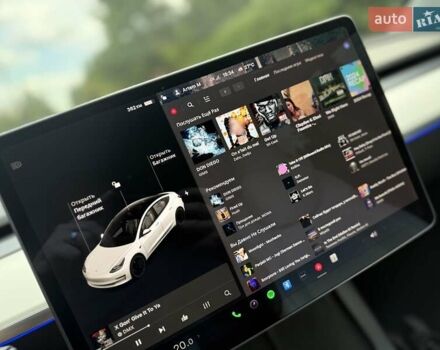 Тесла Модель 3 2021 у Малине на Automoto.ua Білий Тесла Модель 3, об'ємом двигуна 0 л та пробігом 75 тис. км за 24000 $, фото 23 на Automoto.ua