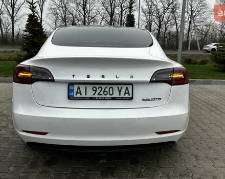 Белый Тесла Модель 3, объемом двигателя 0 л и пробегом 367 тыс. км за 15000 $, фото 3 на Automoto.ua