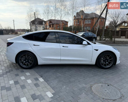 Белый Тесла Модель 3, объемом двигателя 0 л и пробегом 37 тыс. км за 19999 $, фото 59 на Automoto.ua