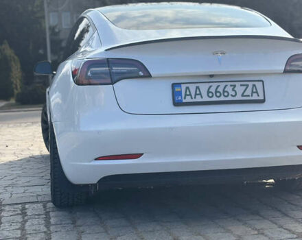 Білий Тесла Модель 3, об'ємом двигуна 0 л та пробігом 106 тис. км за 18900 $, фото 32 на Automoto.ua